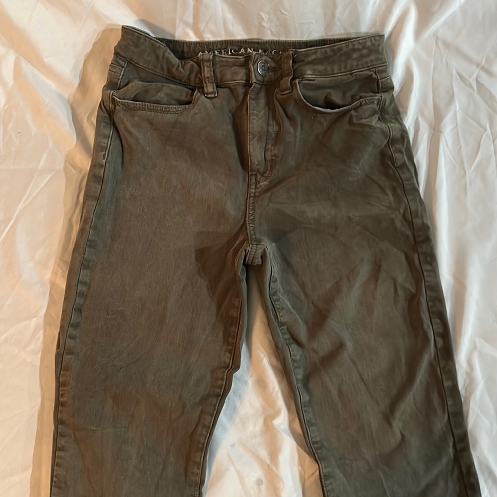 Olive green American Eagle woman’s skinny jeans